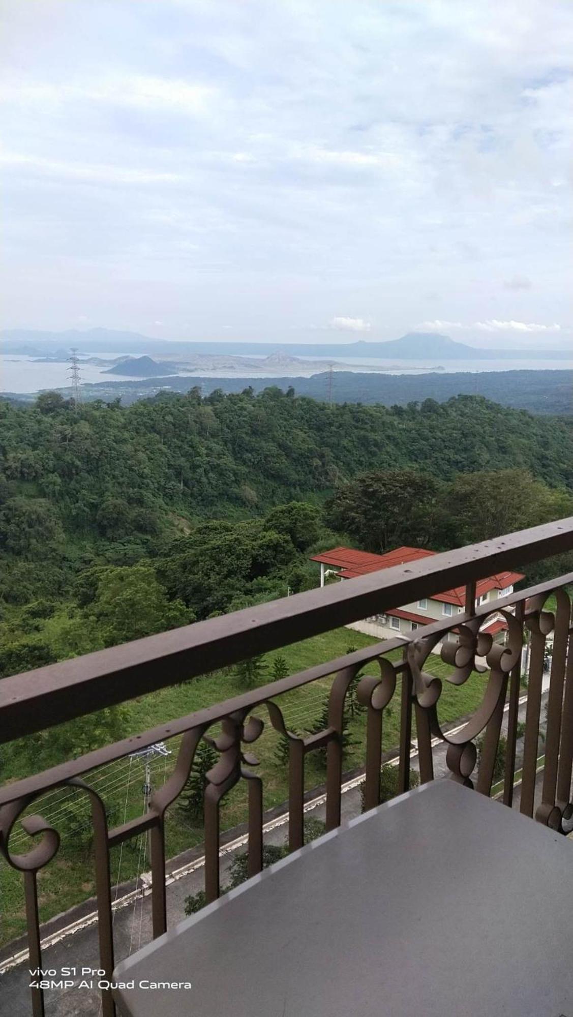 Splendido Tagagtay Taal Lake Staycation Free Parking Netflix No Free Pool Tagaytay City Ngoại thất bức ảnh