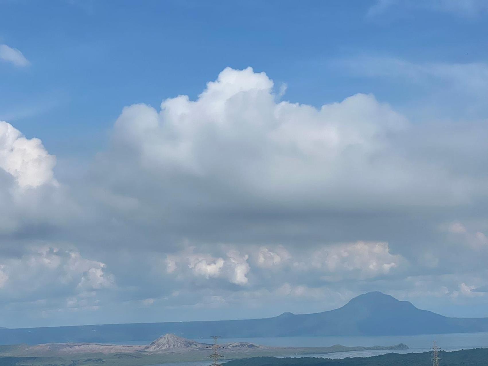 Splendido Tagagtay Taal Lake Staycation Free Parking Netflix No Free Pool Tagaytay City Ngoại thất bức ảnh