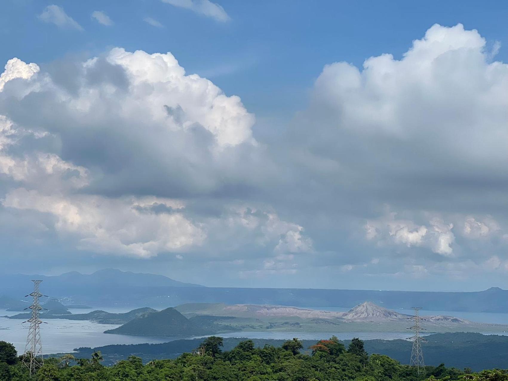 Splendido Tagagtay Taal Lake Staycation Free Parking Netflix No Free Pool Tagaytay City Ngoại thất bức ảnh