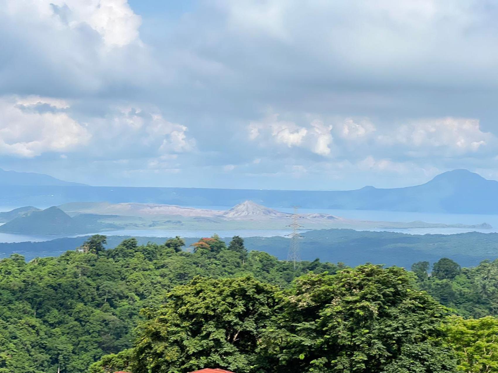 Splendido Tagagtay Taal Lake Staycation Free Parking Netflix No Free Pool Tagaytay City Ngoại thất bức ảnh
