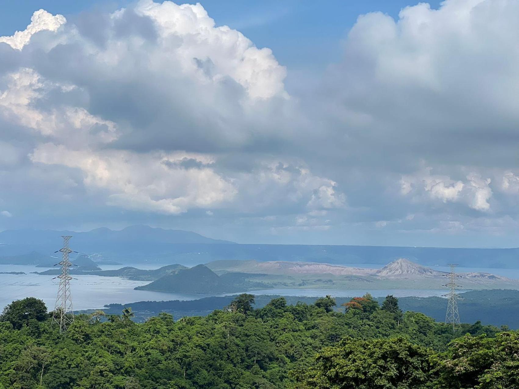 Splendido Tagagtay Taal Lake Staycation Free Parking Netflix No Free Pool Tagaytay City Ngoại thất bức ảnh
