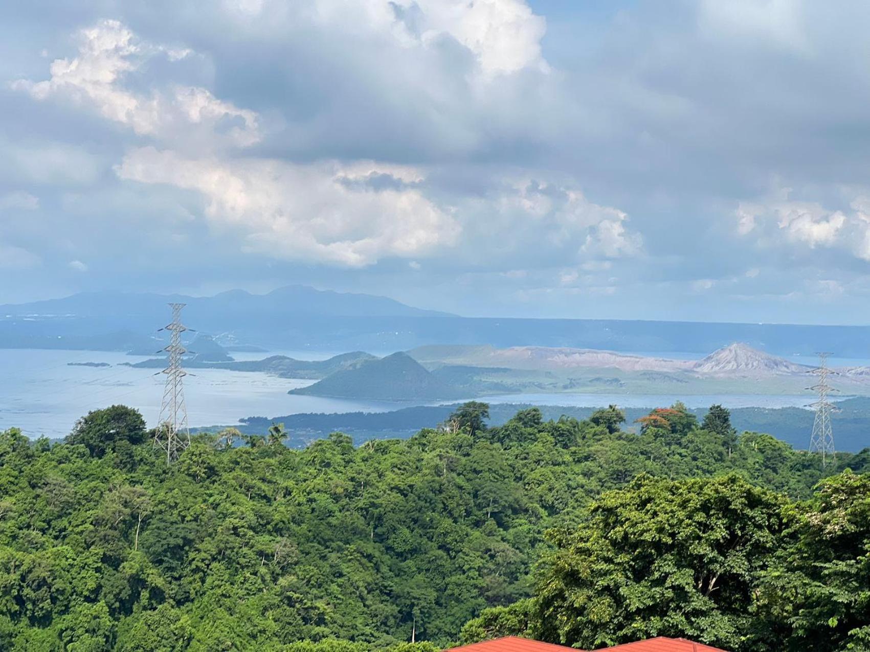 Splendido Tagagtay Taal Lake Staycation Free Parking Netflix No Free Pool Tagaytay City Ngoại thất bức ảnh