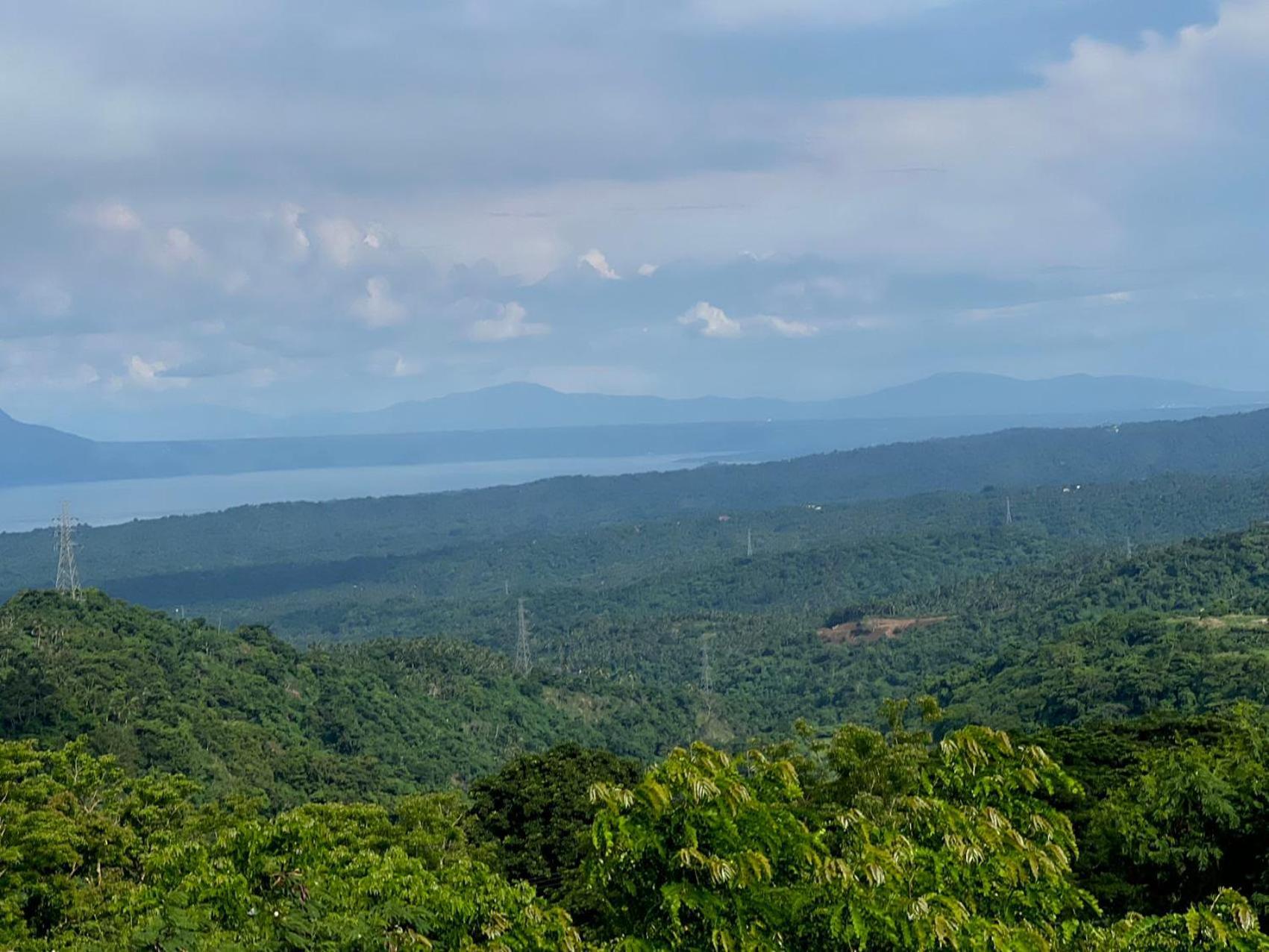 Splendido Tagagtay Taal Lake Staycation Free Parking Netflix No Free Pool Tagaytay City Ngoại thất bức ảnh