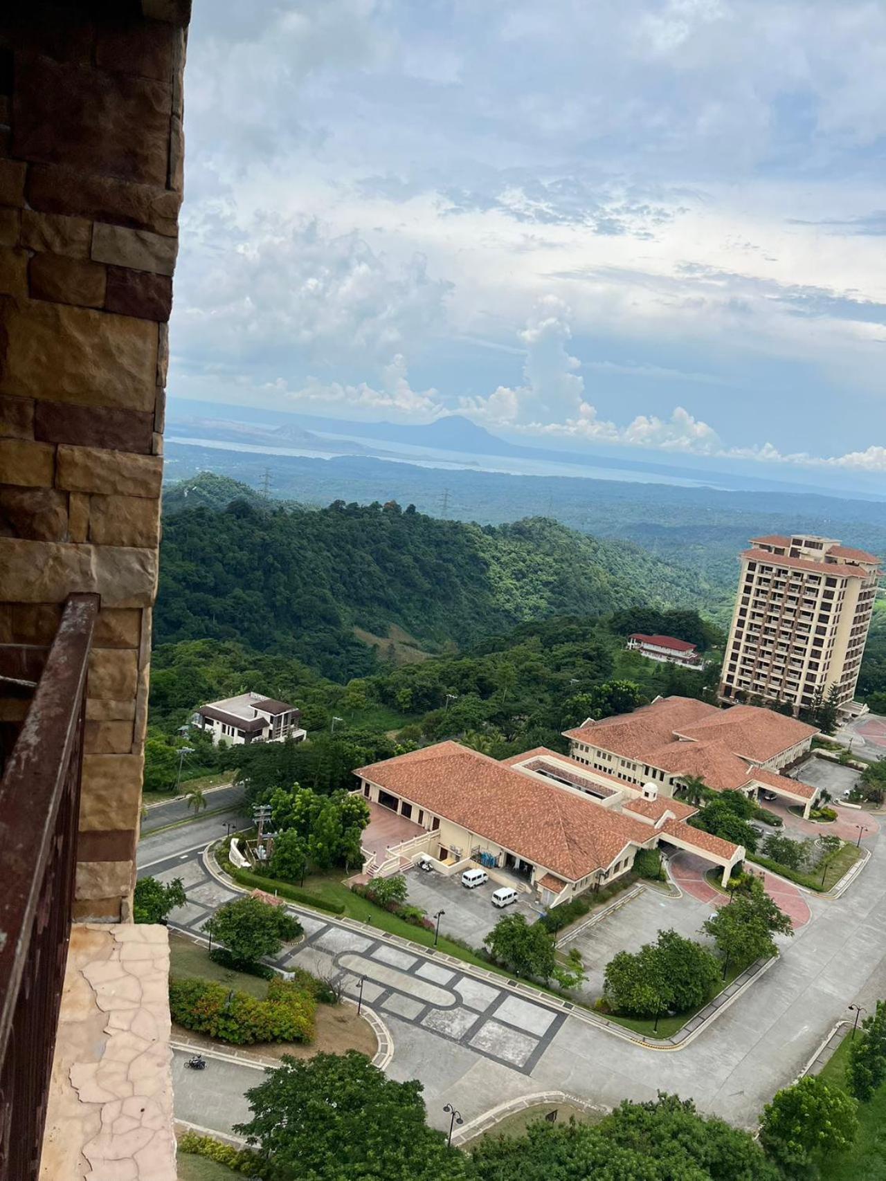 Splendido Tagagtay Taal Lake Staycation Free Parking Netflix No Free Pool Tagaytay City Ngoại thất bức ảnh