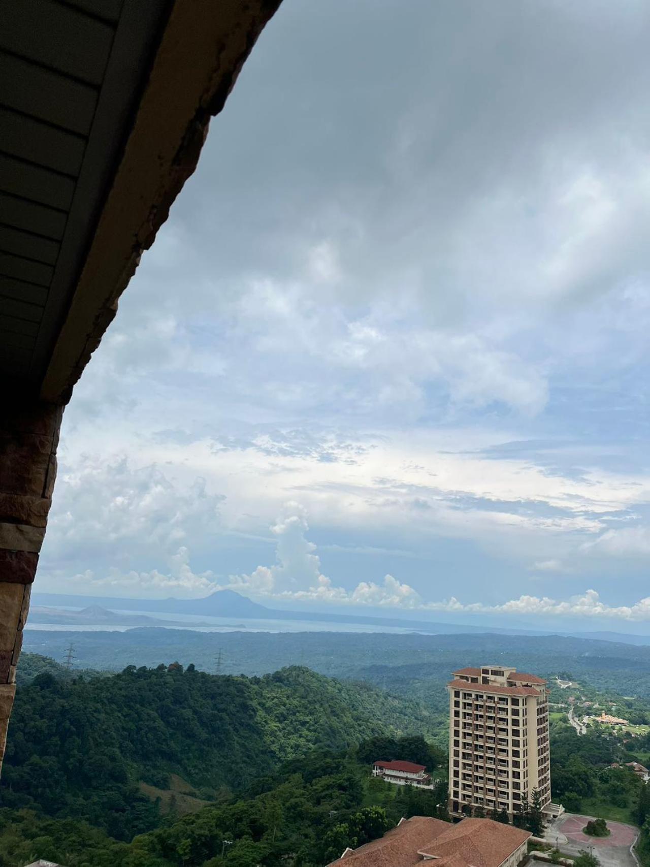Splendido Tagagtay Taal Lake Staycation Free Parking Netflix No Free Pool Tagaytay City Ngoại thất bức ảnh