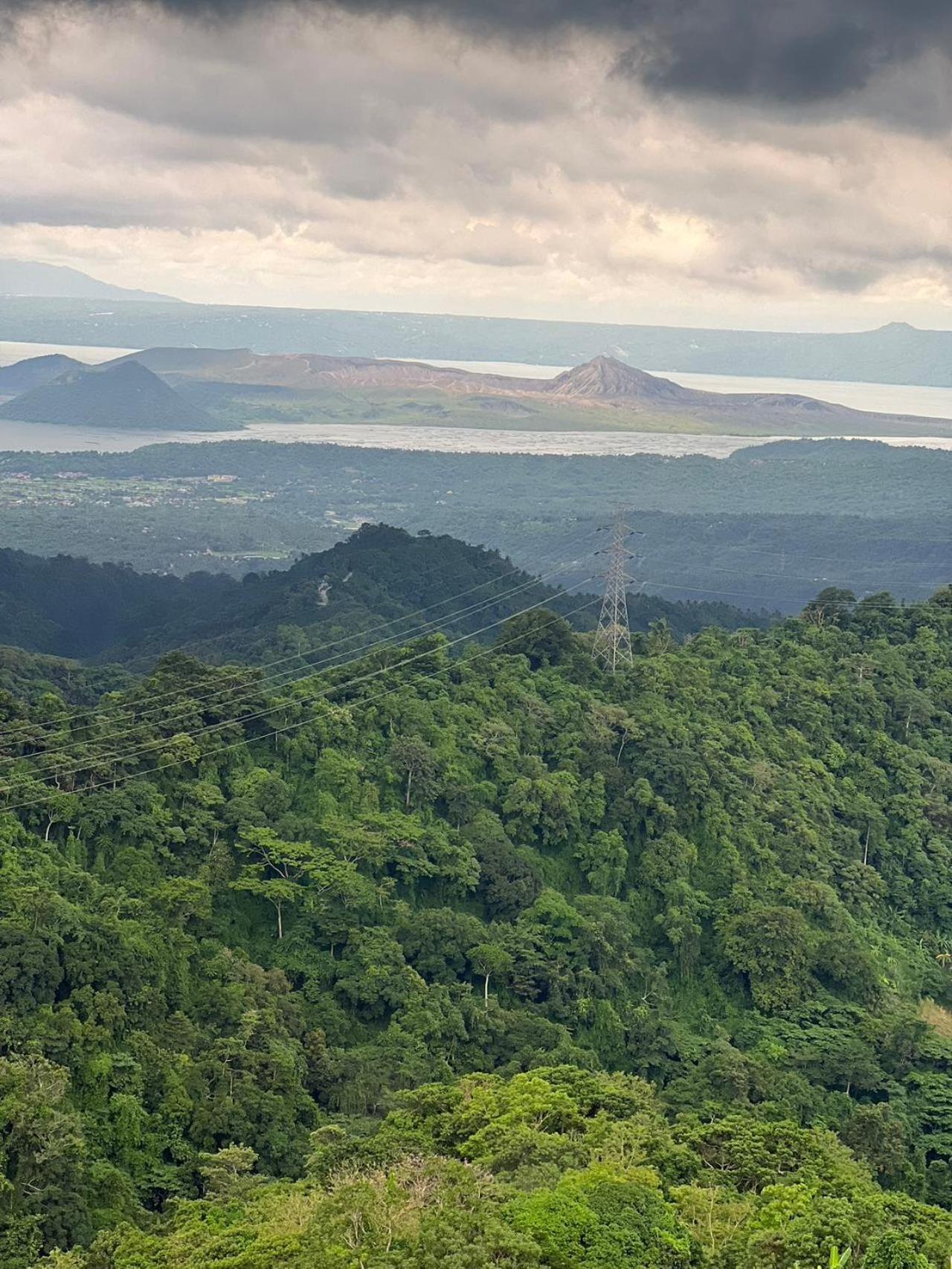 Splendido Tagagtay Taal Lake Staycation Free Parking Netflix No Free Pool Tagaytay City Ngoại thất bức ảnh