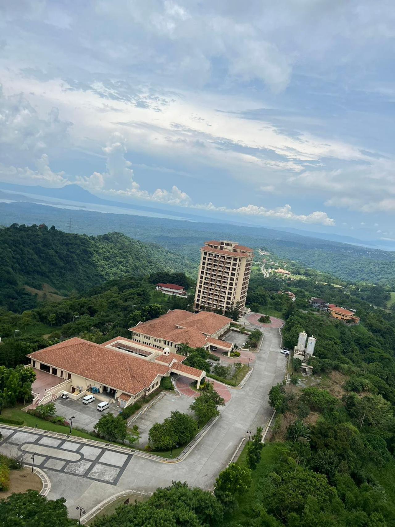 Splendido Tagagtay Taal Lake Staycation Free Parking Netflix No Free Pool Tagaytay City Ngoại thất bức ảnh