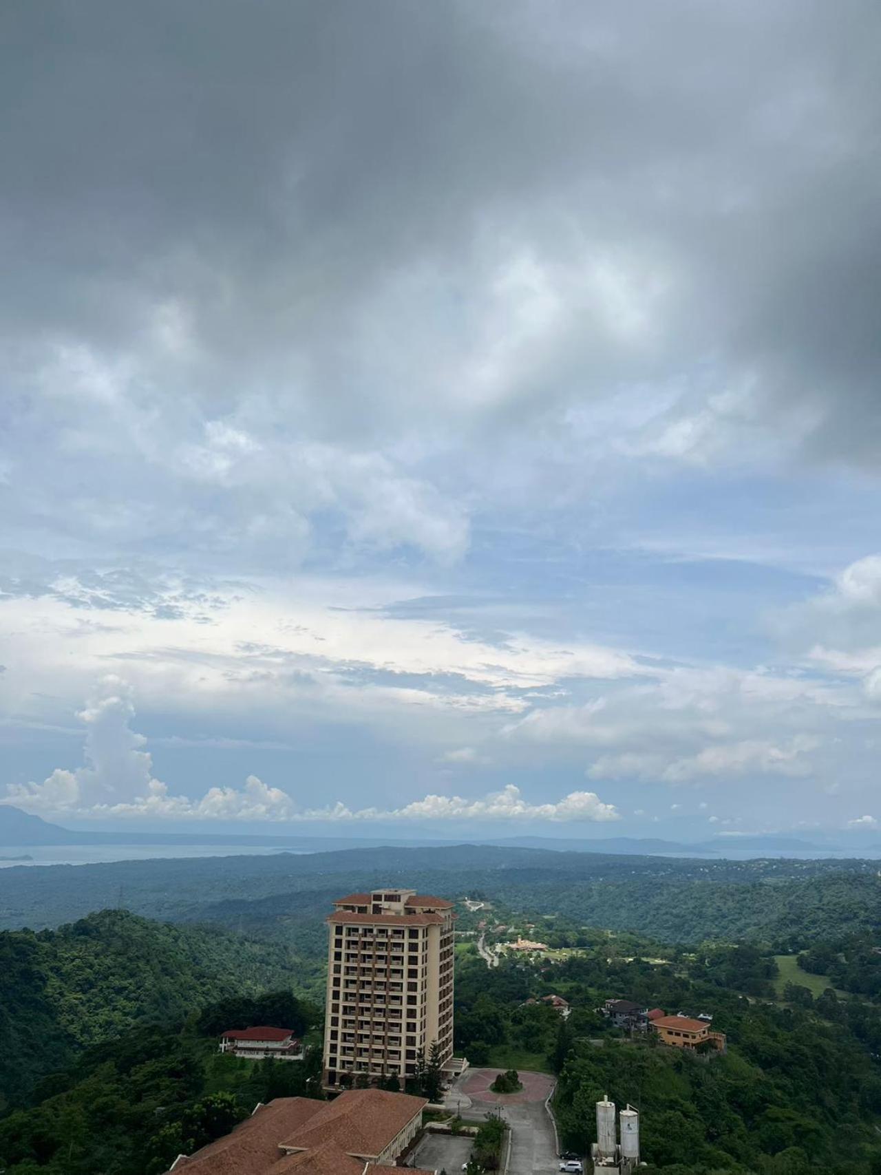 Splendido Tagagtay Taal Lake Staycation Free Parking Netflix No Free Pool Tagaytay City Ngoại thất bức ảnh