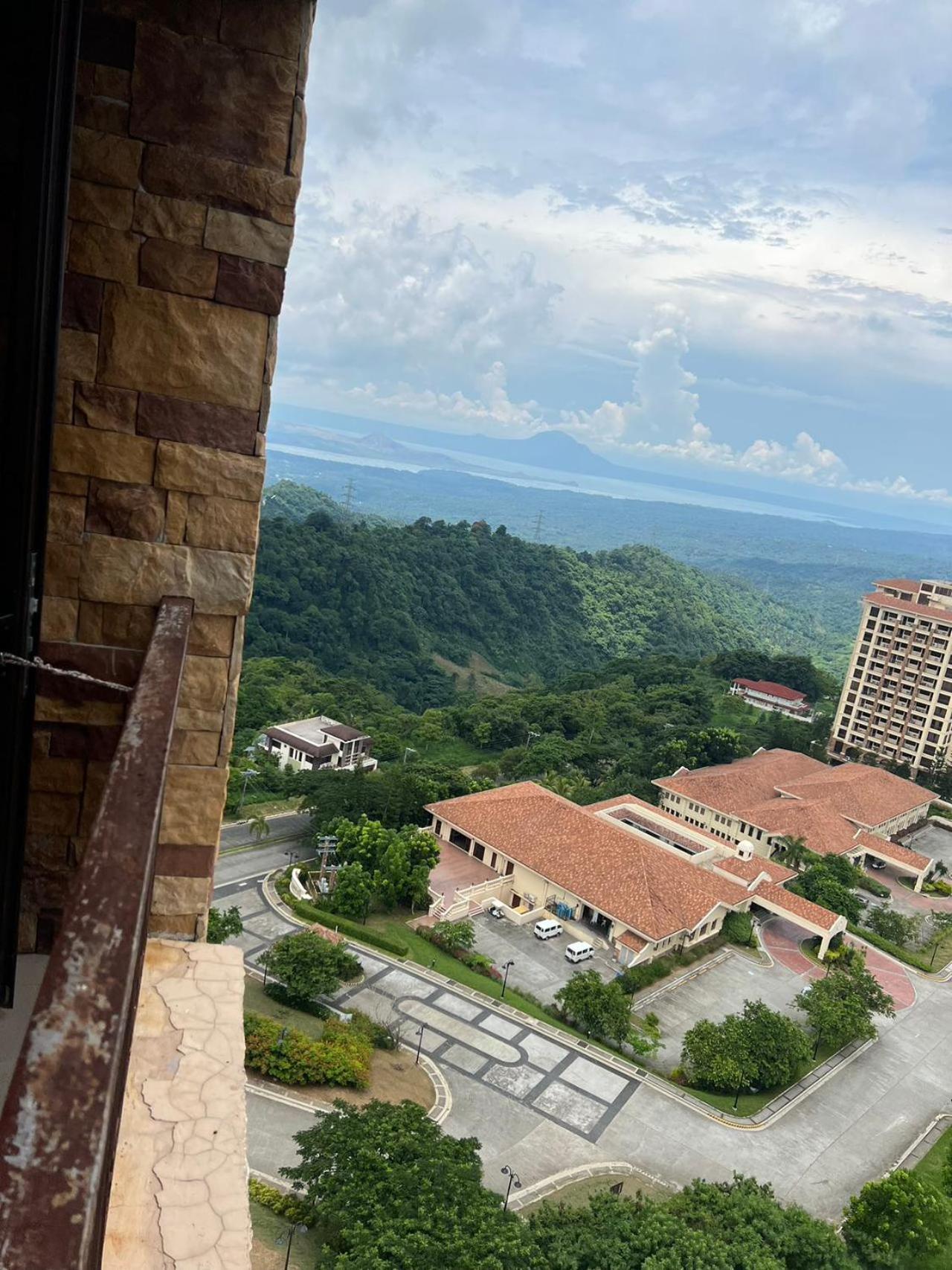 Splendido Tagagtay Taal Lake Staycation Free Parking Netflix No Free Pool Tagaytay City Ngoại thất bức ảnh